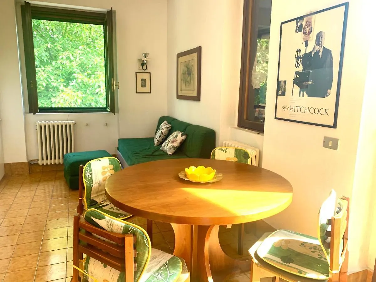 Green Apartment Albavilla 0*,  Italien